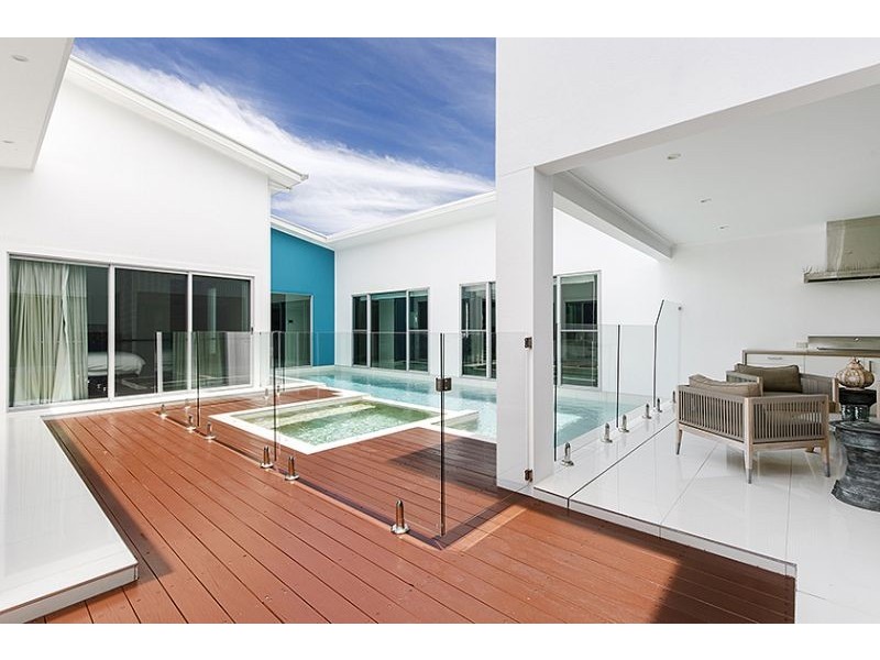 Australia/9 Aspera Place, Noosaville QLD 4566