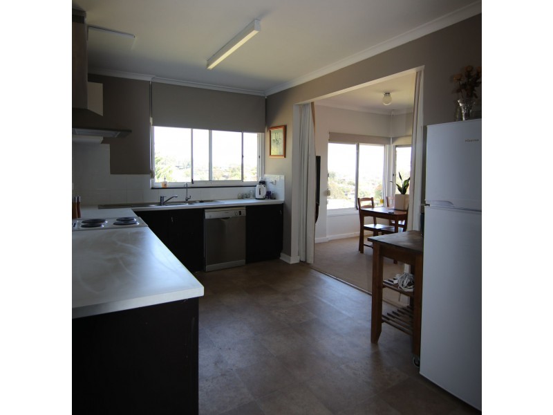 106 Shepherds Hill Rd, Bellevue Heights SA 5050