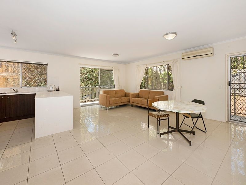 5/113 Sir Fred Schonell Drive, St Lucia QLD 4067