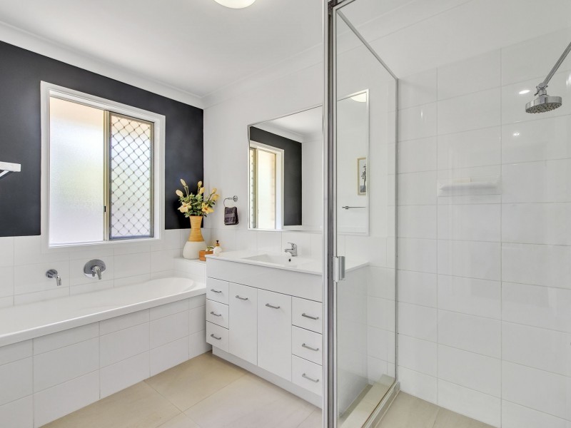 27 Titmarsh Circuit, Fernvale QLD 4306