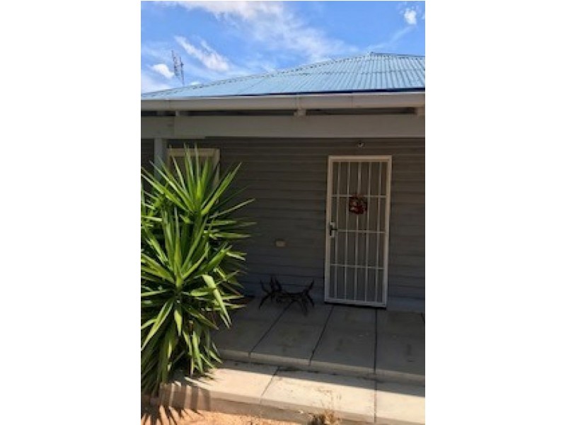 6 Station St, Wedderburn VIC 3518
