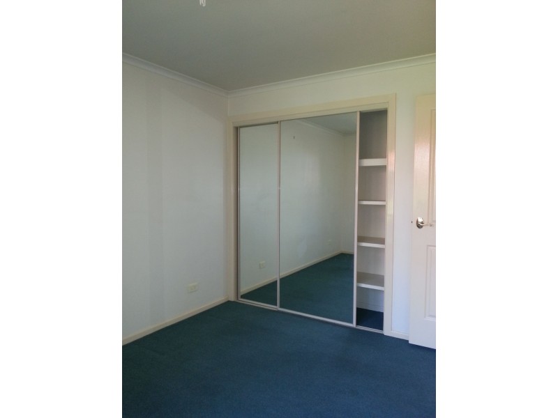 2/6 Portsmouth Place, Epping VIC 3076