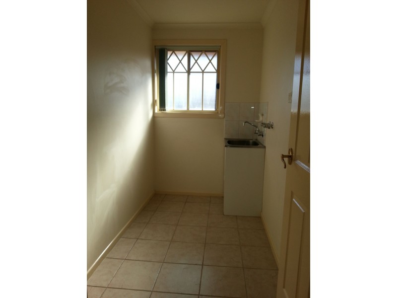 2/6 Portsmouth Place, Epping VIC 3076