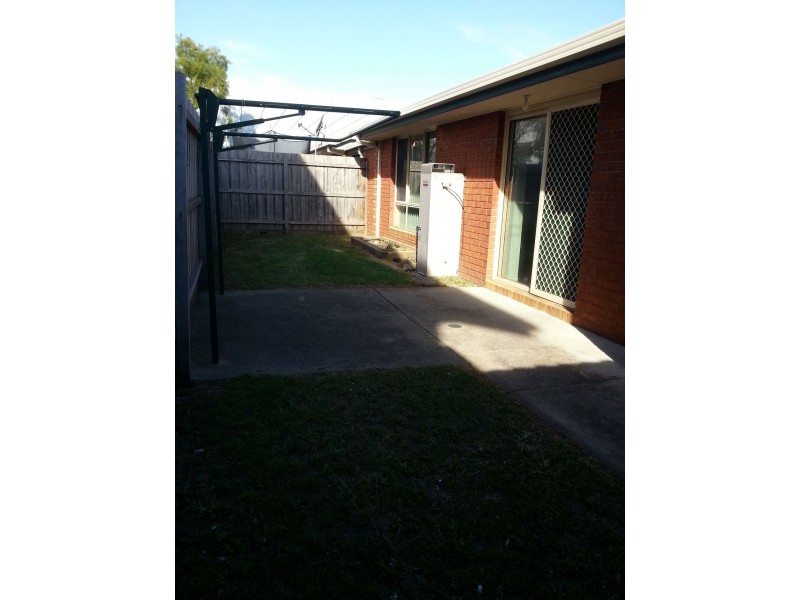 2/6 Portsmouth Place, Epping VIC 3076