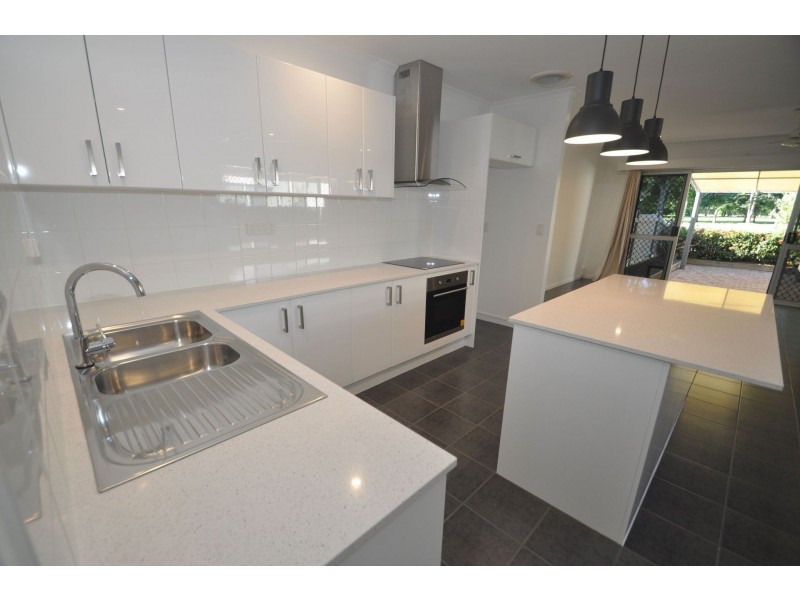 89 Wattle St, Yorkeys Knob QLD 4878