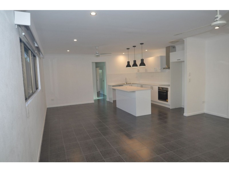 89 Wattle St, Yorkeys Knob QLD 4878