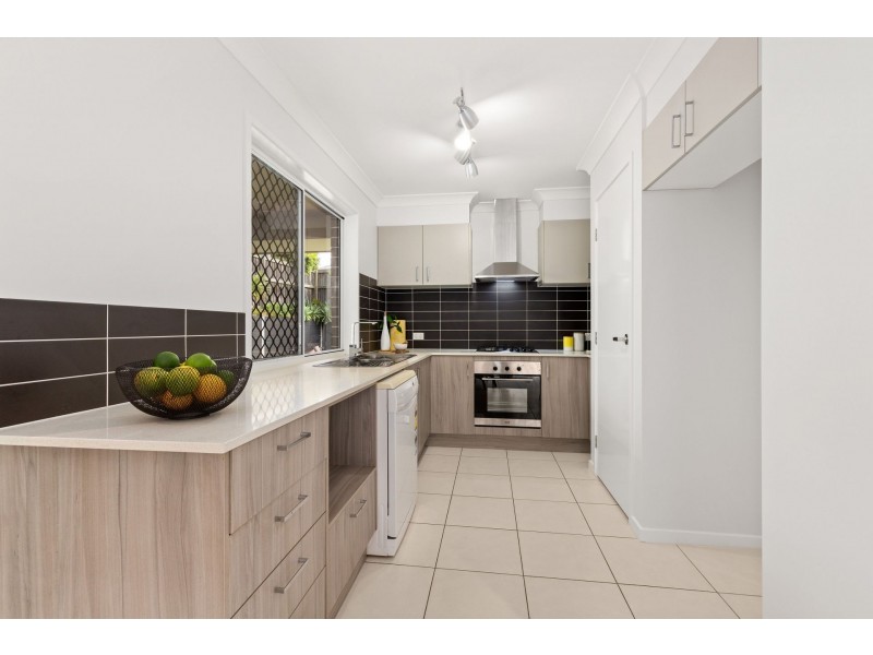 4 Thirlmere Street, North Lakes QLD 4509