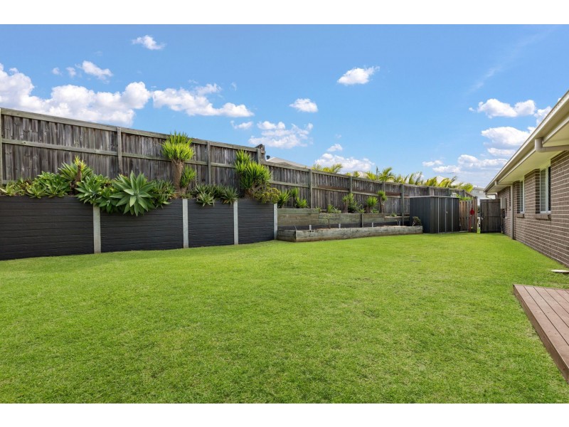 4 Thirlmere Street, North Lakes QLD 4509