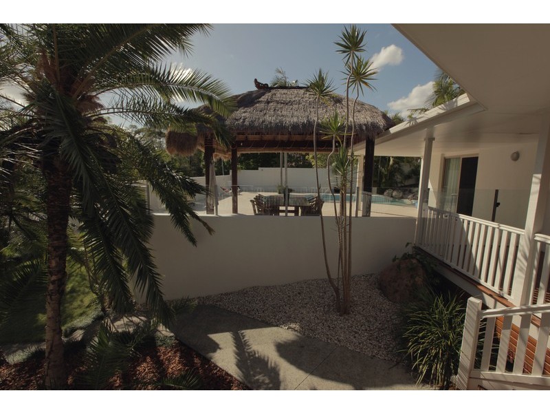 1 Oolyie Close, Chapel Hill QLD 4069