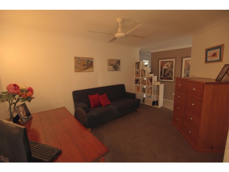 1 Oolyie Close, Chapel Hill QLD 4069