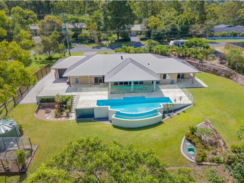 16 Wallaby Drive, Mudgeeraba QLD 4213