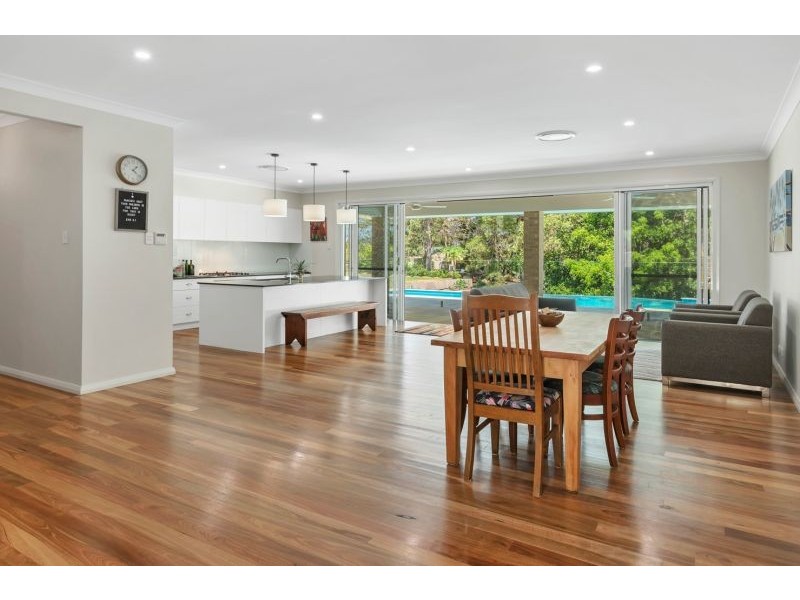 16 Wallaby Drive, Mudgeeraba QLD 4213