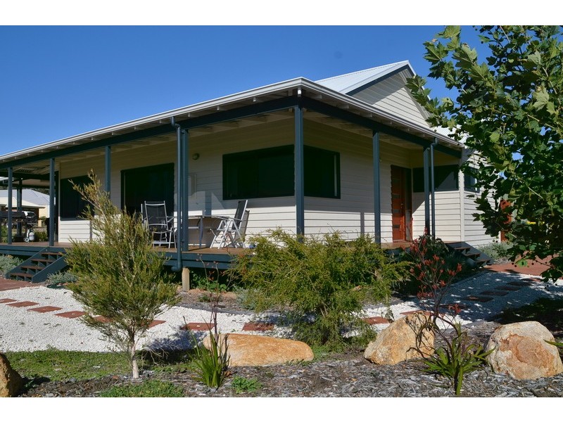 83 Brookfield Ave, Margaret River WA 6285