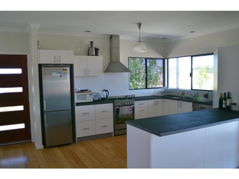 83 Brookfield Ave, Margaret River WA 6285