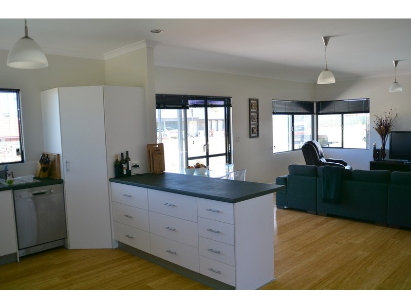 83 Brookfield Ave, Margaret River WA 6285