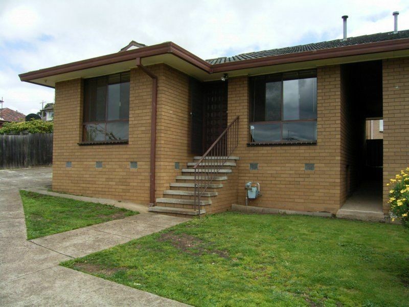 2/10 Peter St, Bell Post Hill VIC 3215