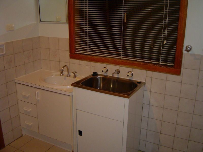 2/10 Peter St, Bell Post Hill VIC 3215