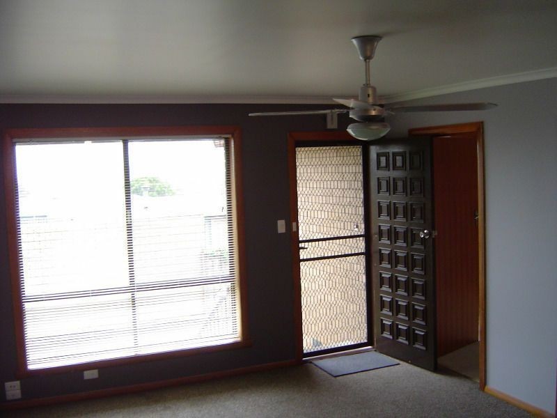 2/10 Peter St, Bell Post Hill VIC 3215