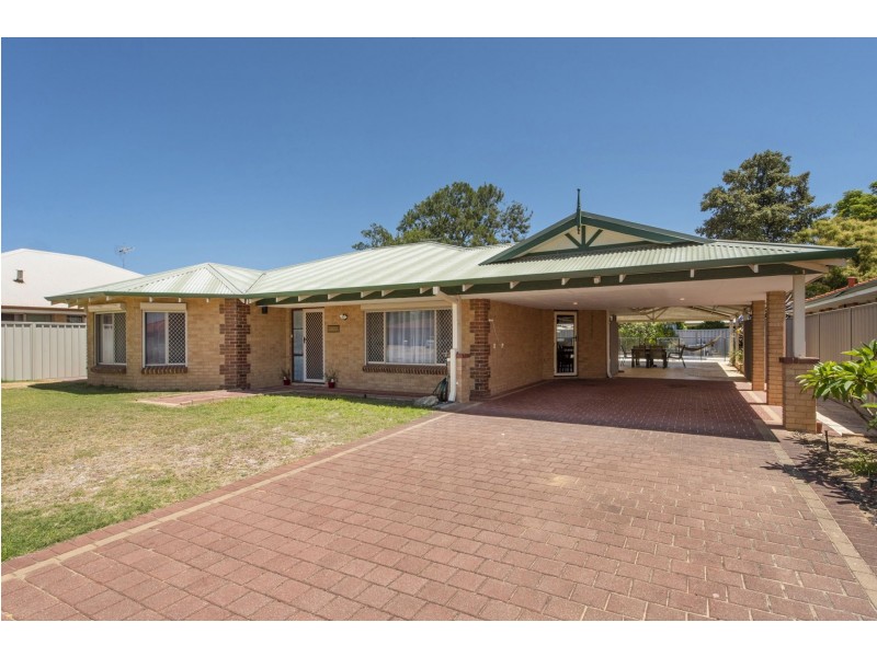 5 Gillen Place, Waikiki WA 6169