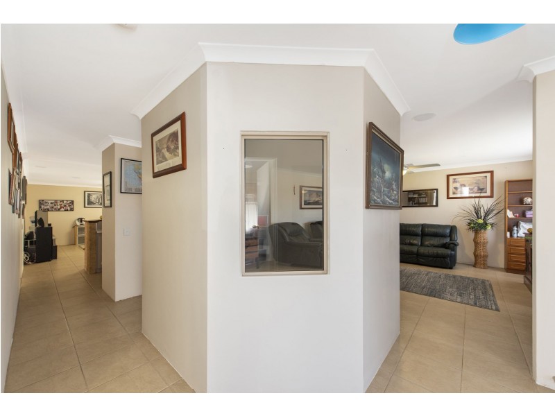 5 Gillen Place, Waikiki WA 6169