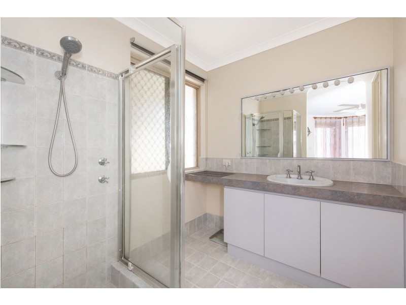 5 Gillen Place, Waikiki WA 6169