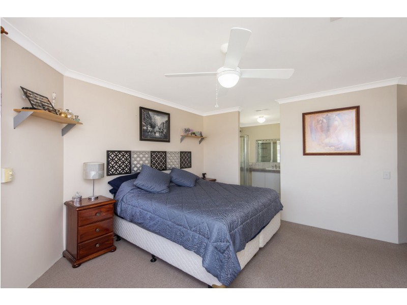5 Gillen Place, Waikiki WA 6169