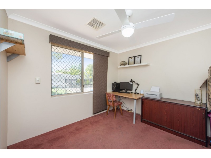 5 Gillen Place, Waikiki WA 6169