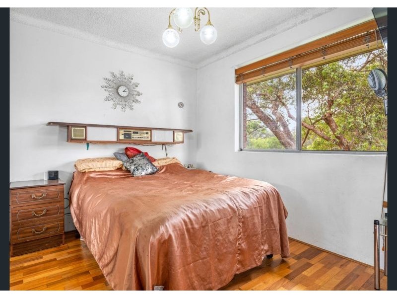190 Sandal Crescent, Carramar NSW 2163