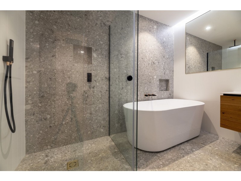 16 Morphett Ave, Ascot Vale VIC 3032