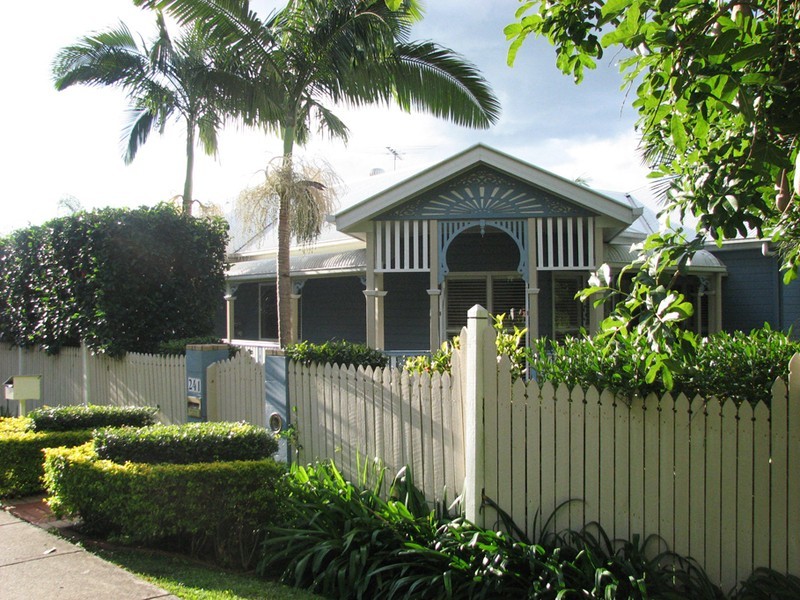 241 Bielby Rd, Kenmore Hills QLD 4069