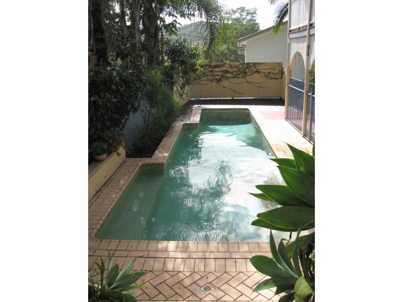 241 Bielby Rd, Kenmore Hills QLD 4069