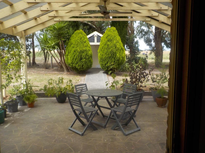 523 Ellerslie-Panmure Road, Framlingham East VIC 3265