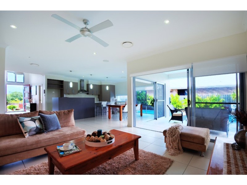 4  Trinity Place, Pelican Waters QLD 4551