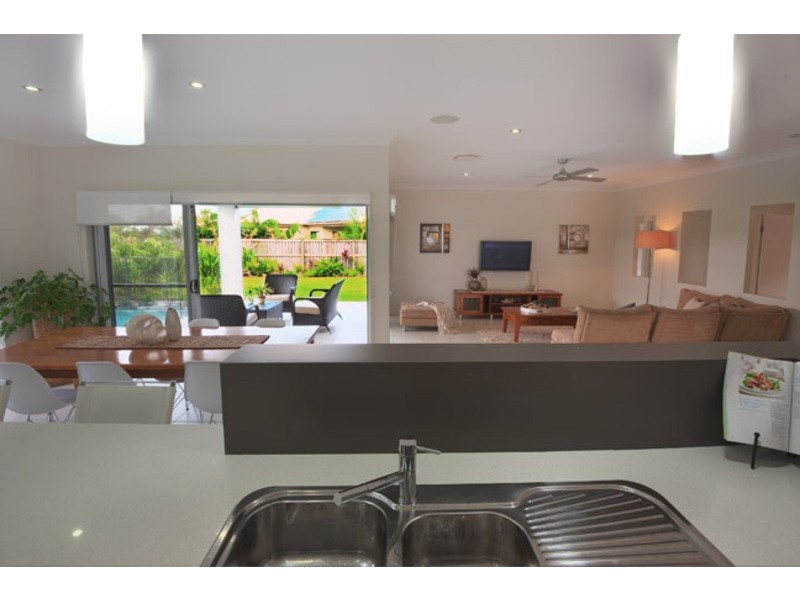 4  Trinity Place, Pelican Waters QLD 4551