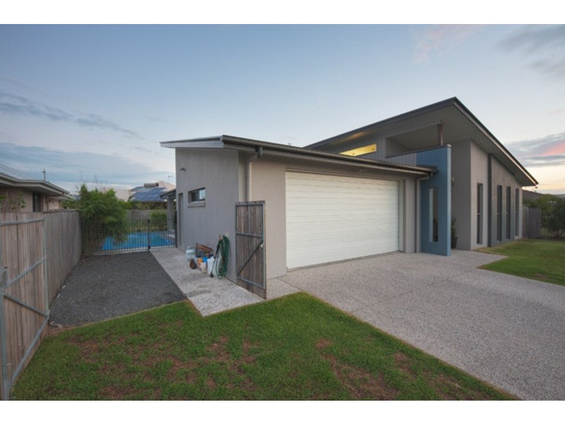 4  Trinity Place, Pelican Waters QLD 4551
