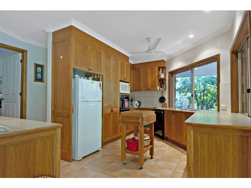 5-9 Rita Court, Tanawha QLD 4556