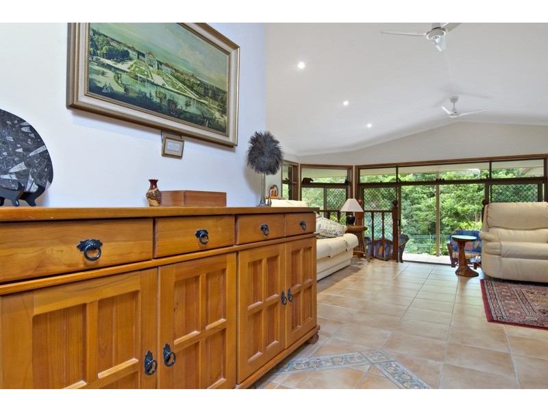 5-9 Rita Court, Tanawha QLD 4556