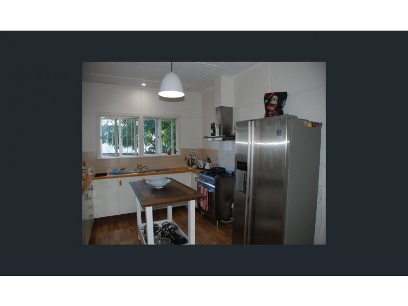 18 Mona Street, Coorparoo QLD 4151