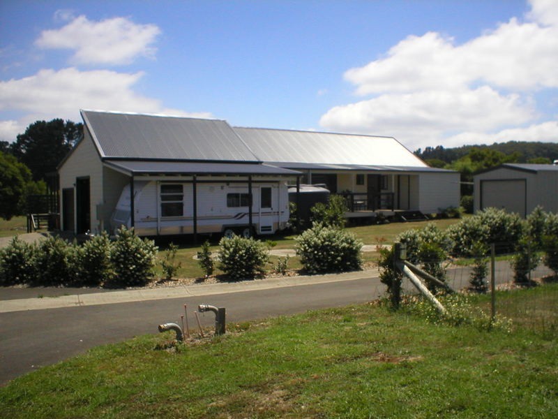 3 Meadows Lane, Robertson NSW 2577