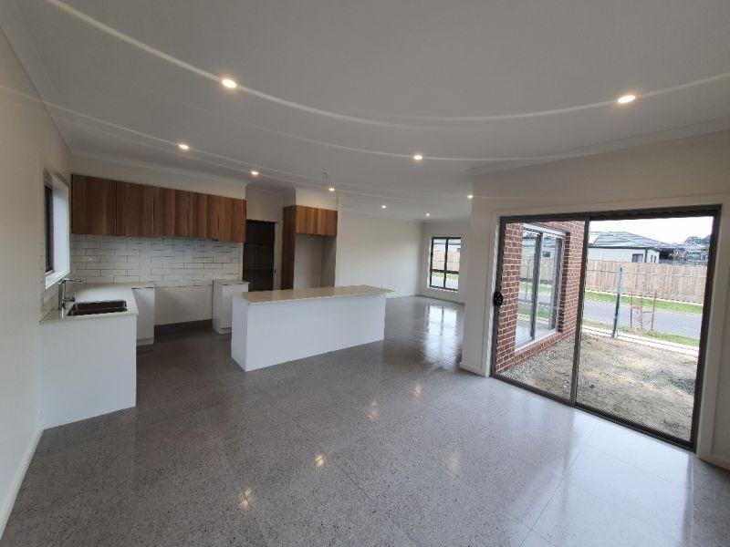 85 Nancarrow Drive, Doreen VIC 3754