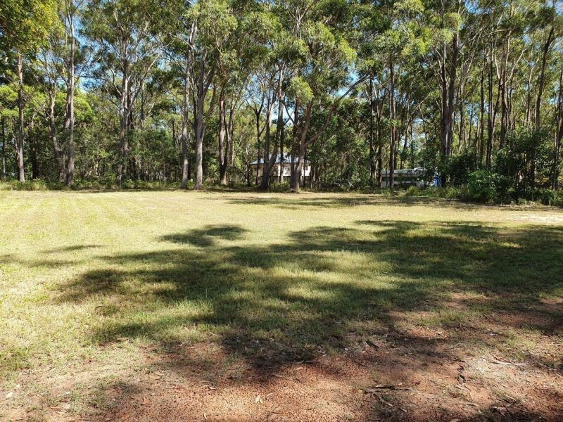 18 Glenfield Ave, Russell Island QLD 4184