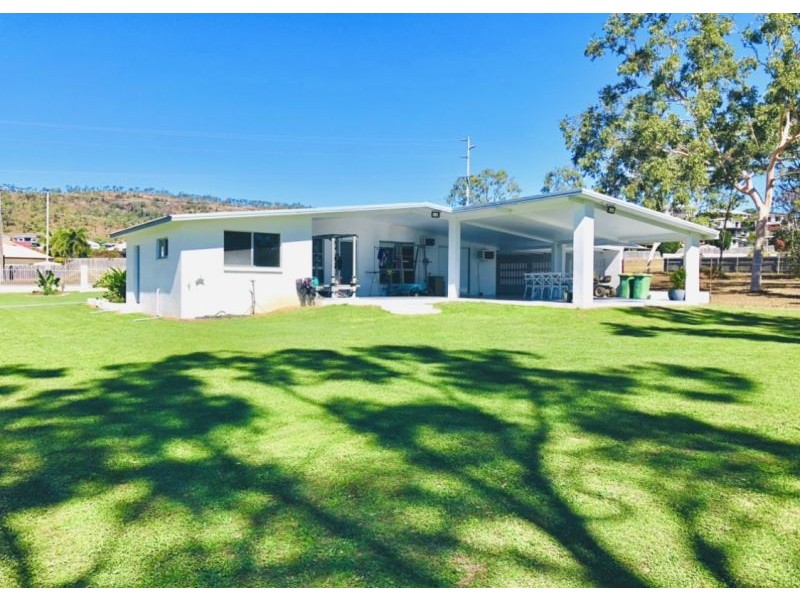 677 Bayswater Road, Mount Louisa QLD 4814