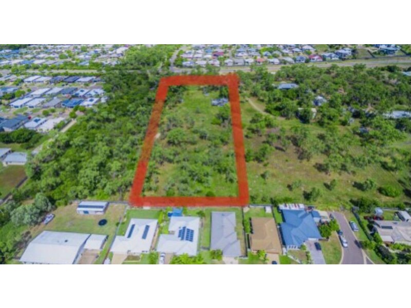 677 Bayswater Road, Mount Louisa QLD 4814