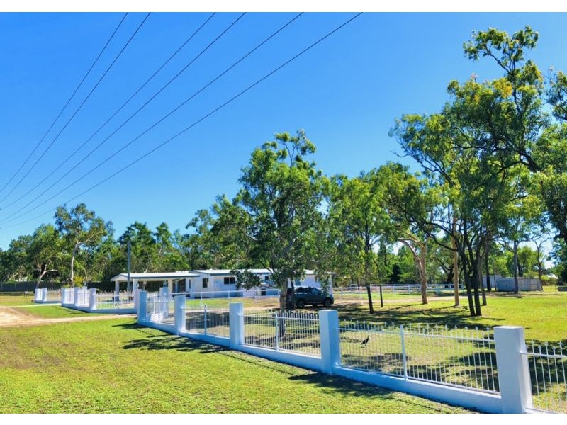677 Bayswater Road, Mount Louisa QLD 4814