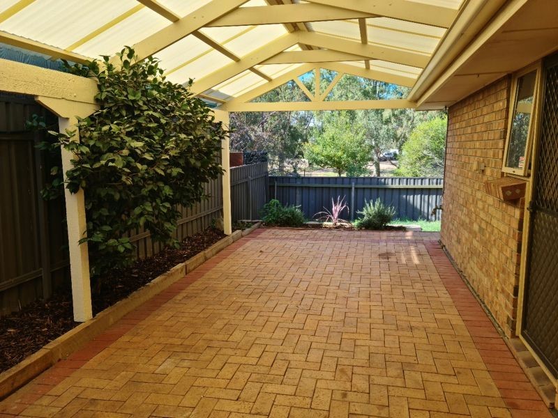 11/Ave De Pledge, Wynn Vale SA 5127