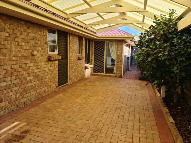 11/Ave De Pledge, Wynn Vale SA 5127