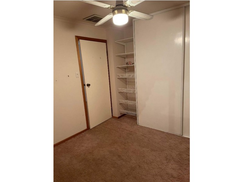11/Ave De Pledge, Wynn Vale SA 5127