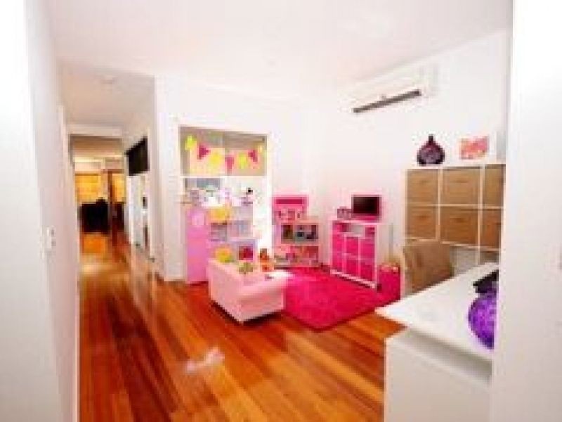 1/16 XAVIER COURT, Werribee VIC 3030