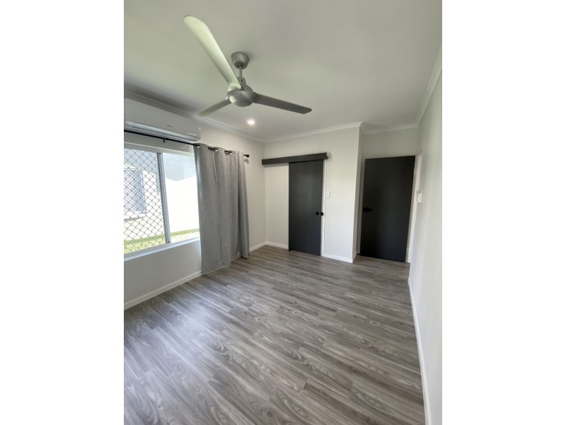 1/12-14 Ireland Crescent, Whitfield QLD 4870