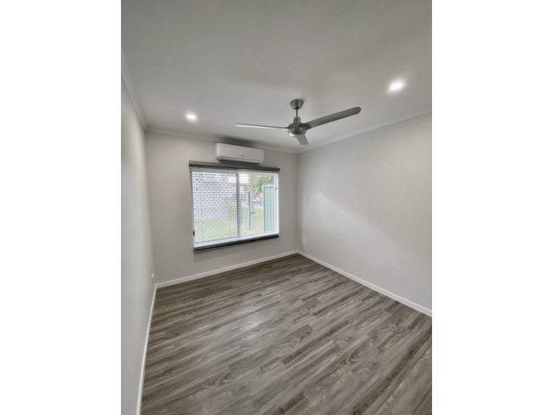 1/12-14 Ireland Crescent, Whitfield QLD 4870